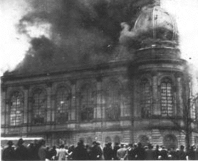 Frankfurt
                                                          Synagogue on
                                                          Fire