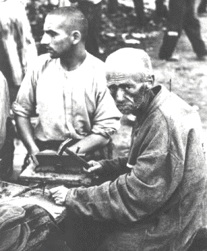 Slave
                                                          laborers at
                                                          Dachau, 1938